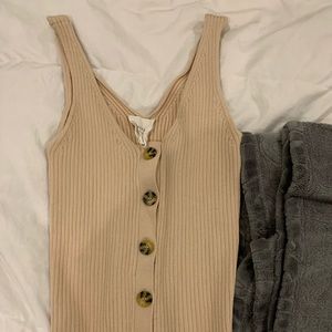 Super cute vintage crop top